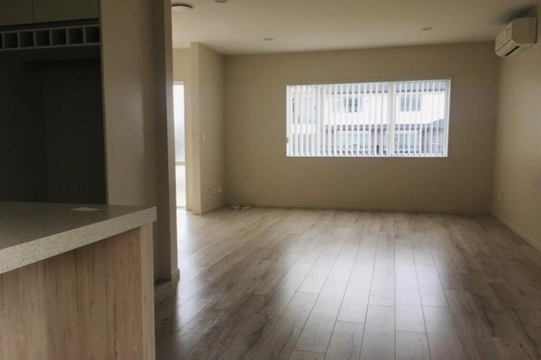 Photo of property in 75 Rosewell Crescent, Flat Bush, Auckland, 2019