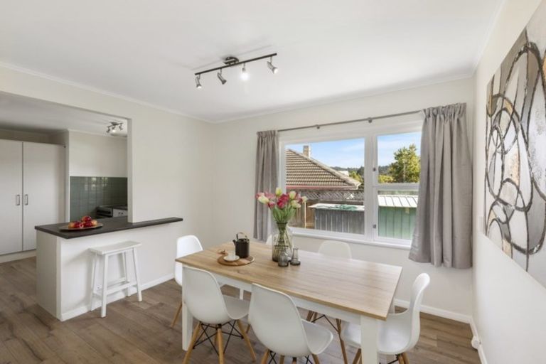 Photo of property in 28 Lowry Crescent, Stokes Valley, Lower Hutt, 5019