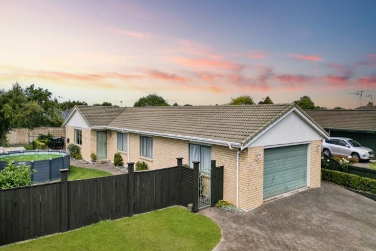 Photo of property in 43 Diomede Glade, Flagstaff, Hamilton, 3210