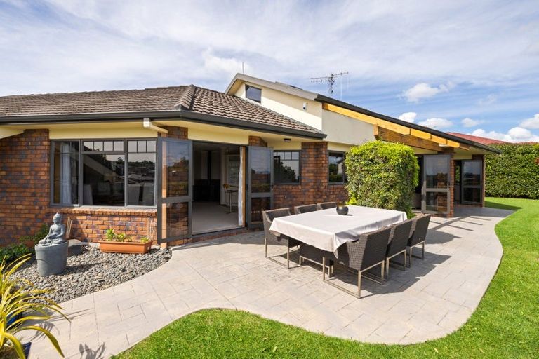 Photo of property in 12 Bayvista Close, Welcome Bay, Tauranga, 3112