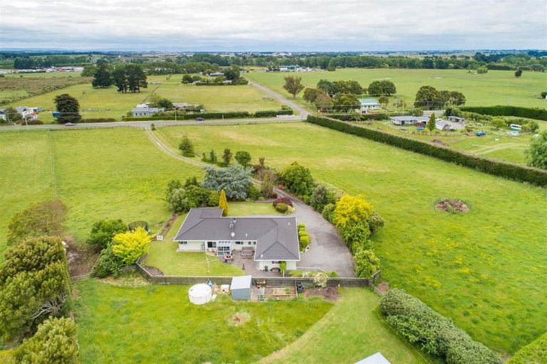 Photo of property in 130 Parewanui Road, Bulls, 4894