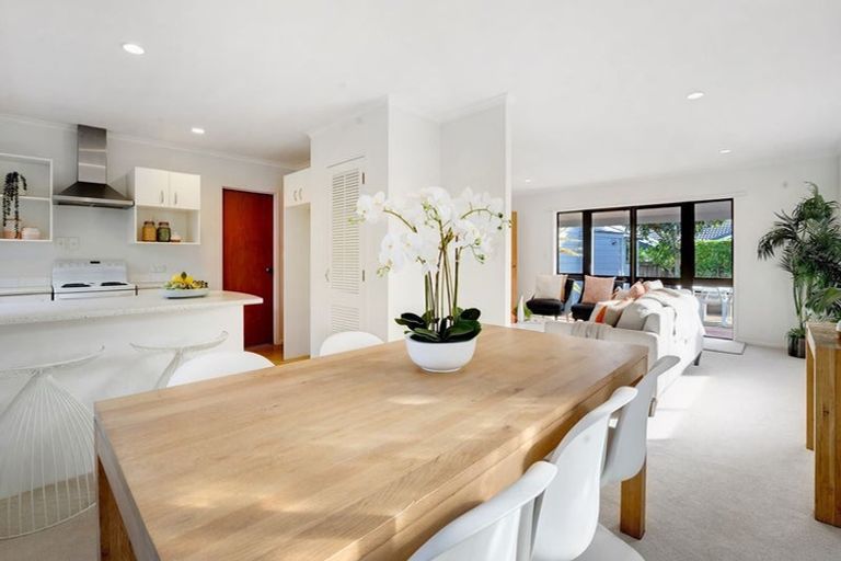 Photo of property in 1/4 Sylvan Park Avenue, Milford, Auckland, 0620