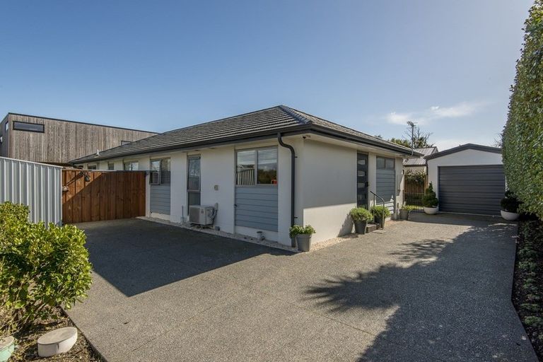 Photo of property in 2/55 Edward Avenue, Edgeware, Christchurch, 8013