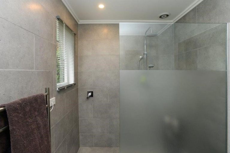 Photo of property in 12 O'connell Place, Havelock North, 4130