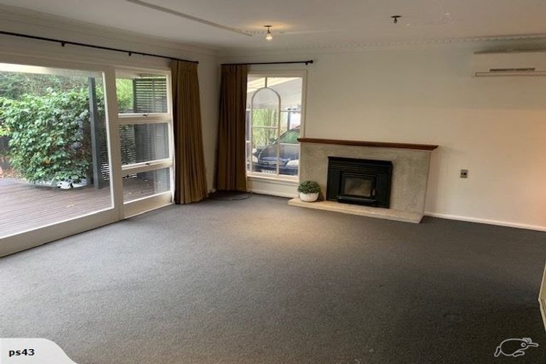 Photo of property in 17 Braithwaite Street, Ilam, Christchurch, 8041