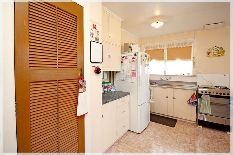 Photo of property in 22 Awatea Street, Levin, 5510