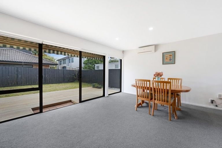 Photo of property in 1/21 Eastern Beach Road, Eastern Beach, Auckland, 2012