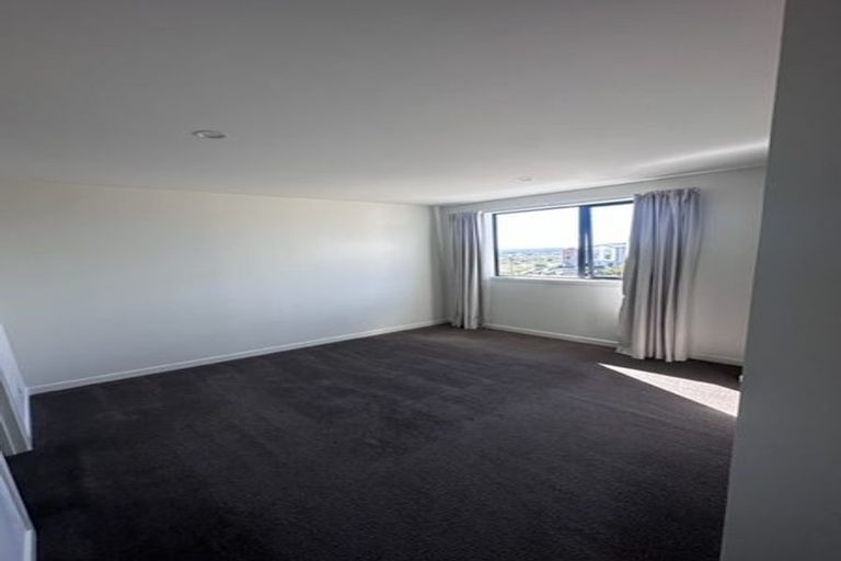 Photo of property in 24 Salvia Lane, Totara Park, Auckland, 2019