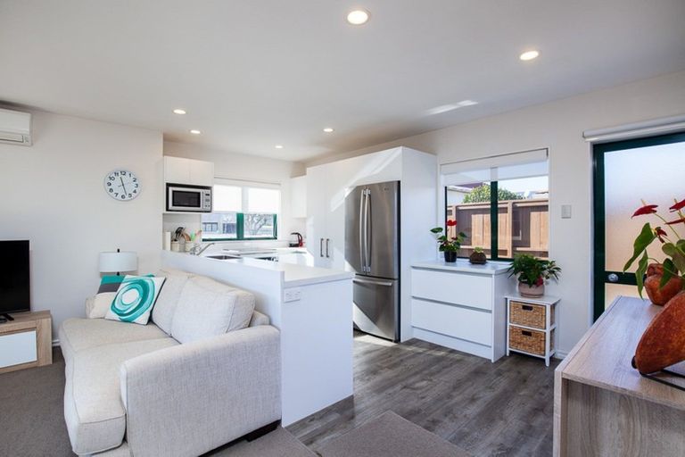 Photo of property in 4a Vogel Street, Fitzroy, New Plymouth, 4312