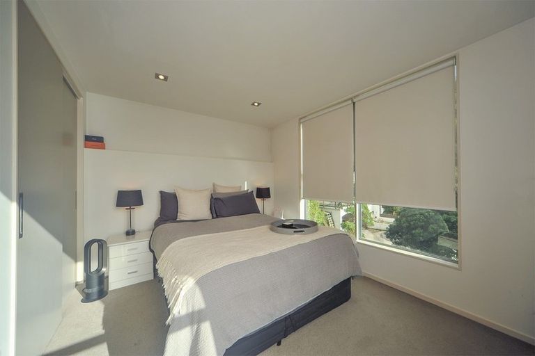 Photo of property in 218 Evans Bay Parade, Hataitai, Wellington, 6021