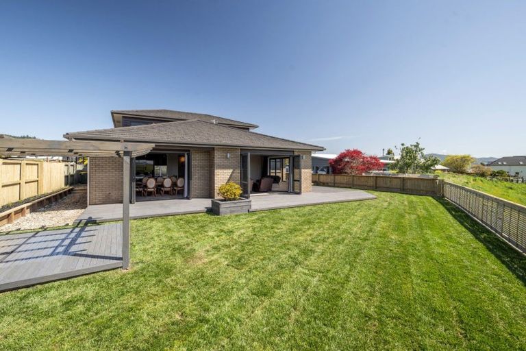 Photo of property in 27 Devoy Drive, Owhata, Rotorua, 3010