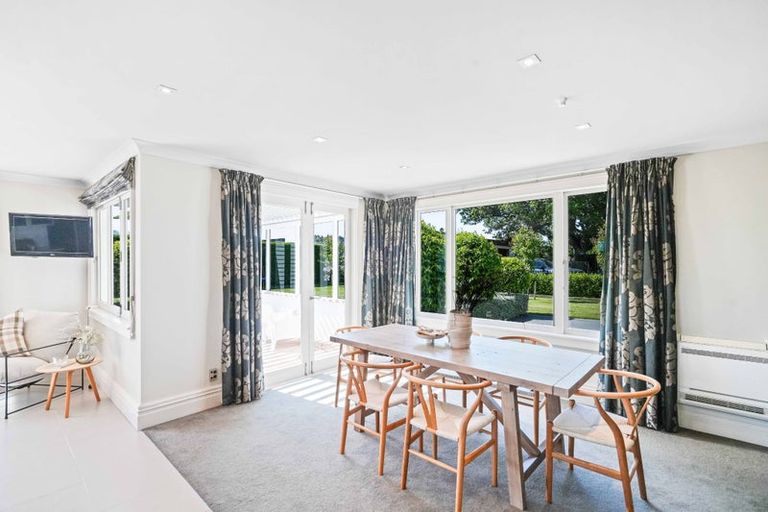 Photo of property in 27 Cairnbrae Drive, Prebbleton, 7604