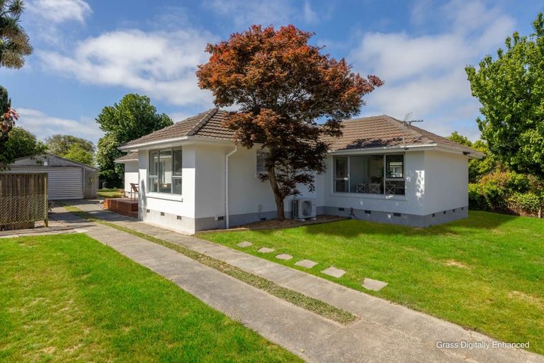 Photo of property in 14 Delph Street, Avonhead, Christchurch, 8042