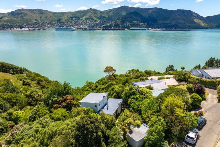 Photo of property in 23 Te Ara Crescent, Diamond Harbour, Lyttelton, 8971
