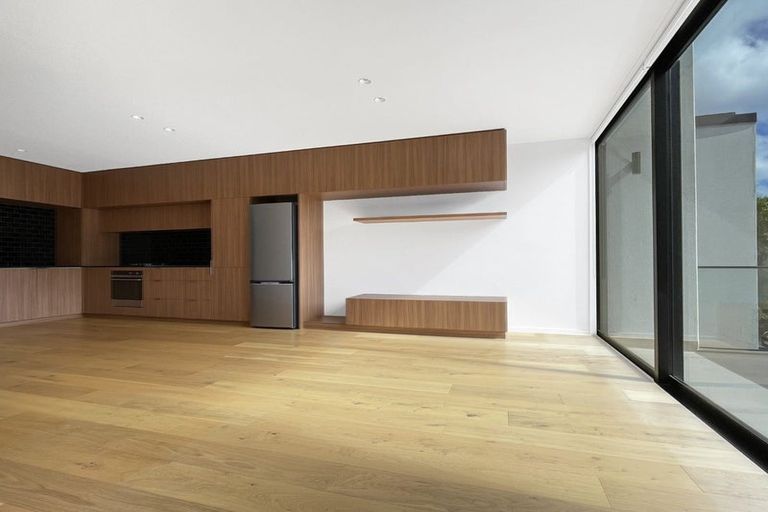 Photo of property in 17 Jean Caldwell Way, Island Bay, Wellington, 6023