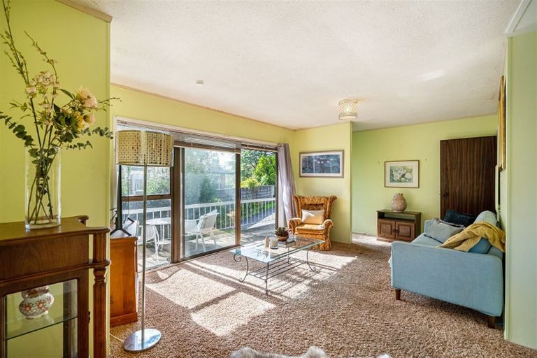 Photo of property in 2/30 Bentley Avenue, Glenfield, Auckland, 0629