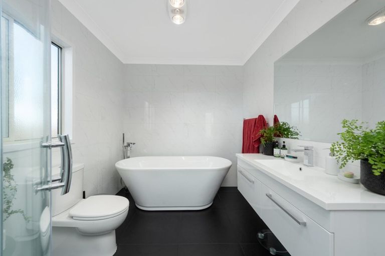 Photo of property in 7 Madeleine Terrace, Papamoa Beach, Papamoa, 3118