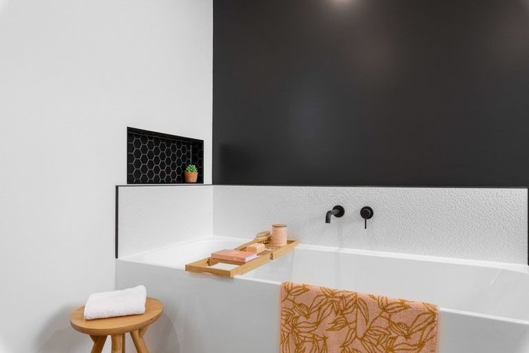 Photo of property in 420 Pukehangi Road, Pomare, Rotorua, 3015