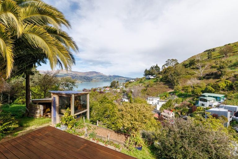 Photo of property in 24 Selwyn Road, Lyttelton, 8082