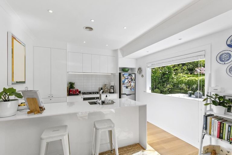 Photo of property in 72 Hataitai Road, Hataitai, Wellington, 6021