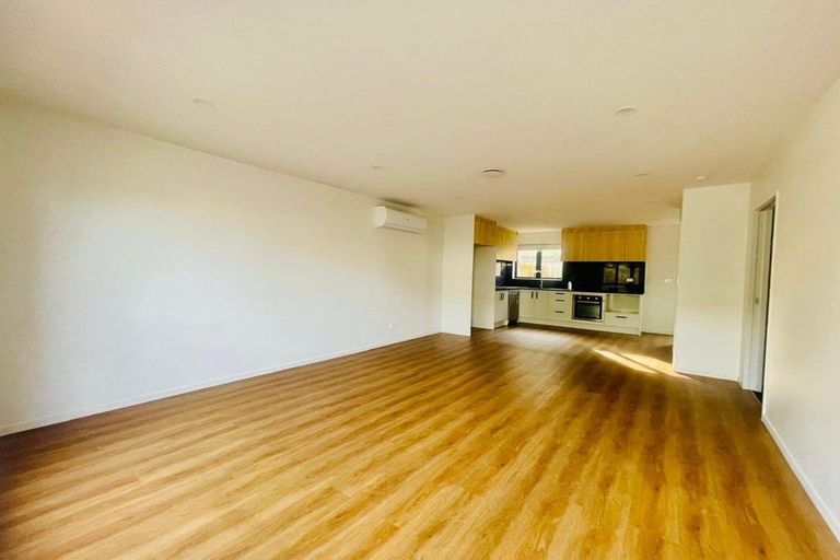 Photo of property in 10a Benton Place, Manurewa, Auckland, 2102