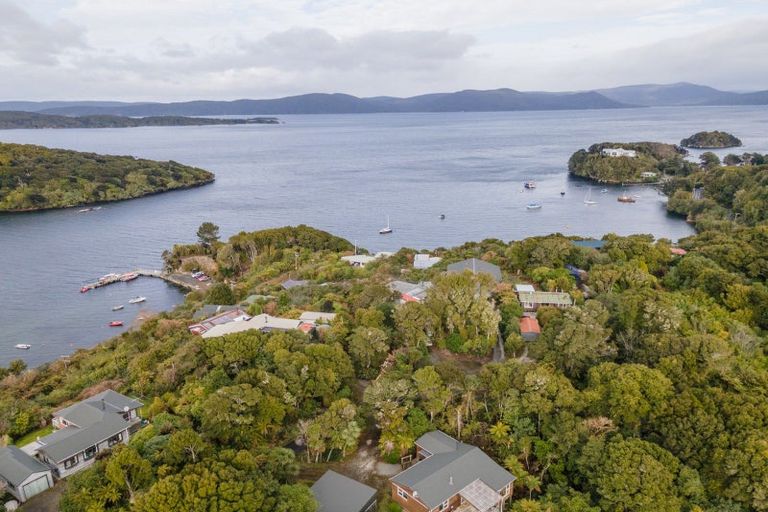 Photo of property in 9 Rankin Street, Halfmoon Bay / Oban, Stewart Island, 9818