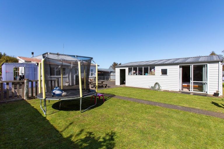 Photo of property in 33 Tennyson Street, Dannevirke, 4930