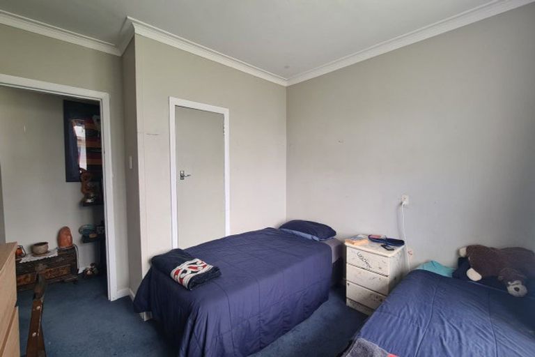 Photo of property in 10 Tennyson Street, Opunake, 4616