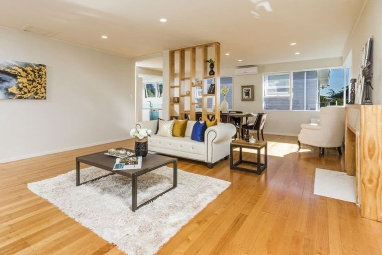 Photo of property in 43 Holland Road, Hillcrest, Auckland, 0627