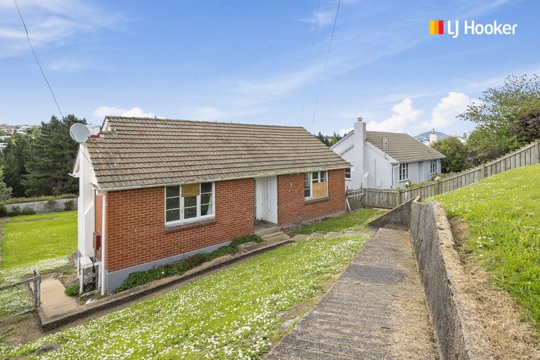 Photo of property in 82 Panmure Avenue, Calton Hill, Dunedin, 9012