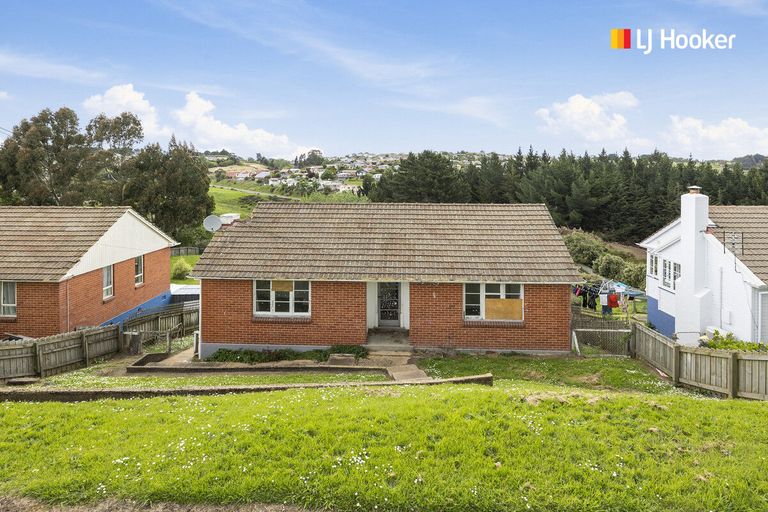 Photo of property in 82 Panmure Avenue, Calton Hill, Dunedin, 9012