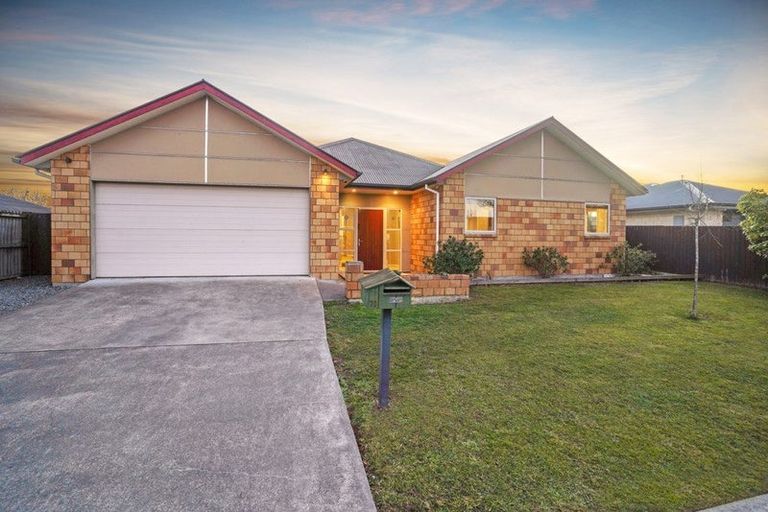 Photo of property in 70 Rowse Street, Rangiora, 7400