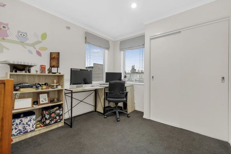 Photo of property in 8 Mohua Avenue, Takanini, 2112