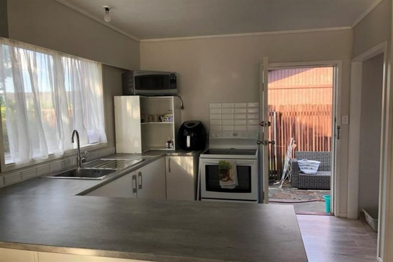 Photo of property in 1 Ihaka Place, Papatoetoe, Auckland, 2104