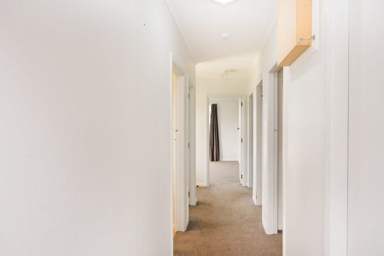 Photo of property in 33 Holland Crescent, Bulls, 4818