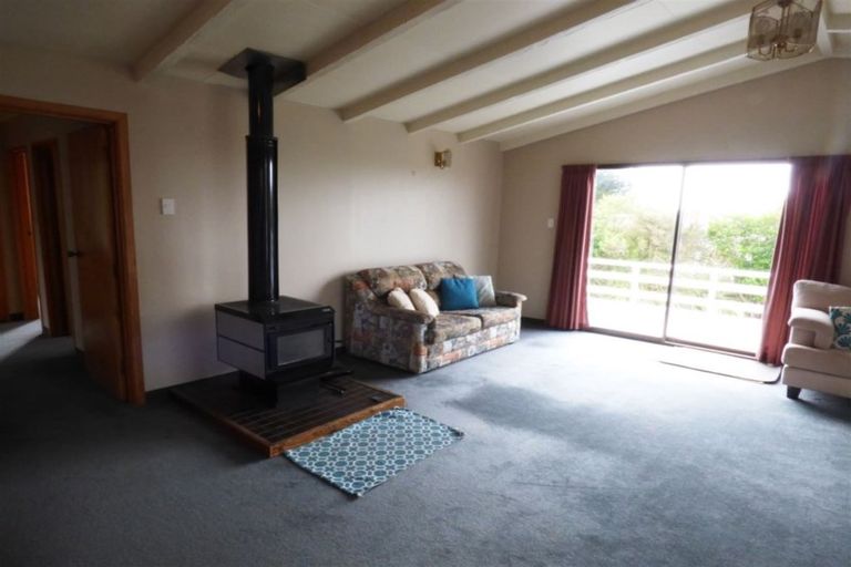 Photo of property in 16 Kamahi Street, Kaka Point, Balclutha, 9271