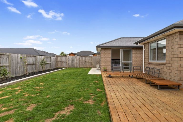 Photo of property in 22 Murray Ward Drive, Te Kauwhata, 3710
