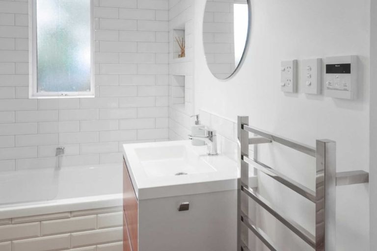 Photo of property in 49 Glenfield Crescent, Mairehau, Christchurch, 8052