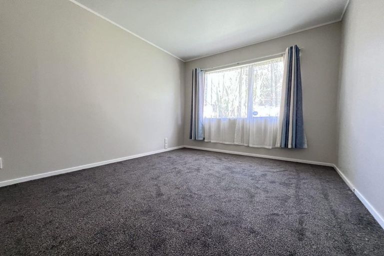 Photo of property in 35a Fairdene Avenue, Henderson, Auckland, 0610