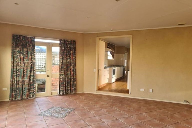 Photo of property in 29 Apollo Parade, Milson, Palmerston North, 4414