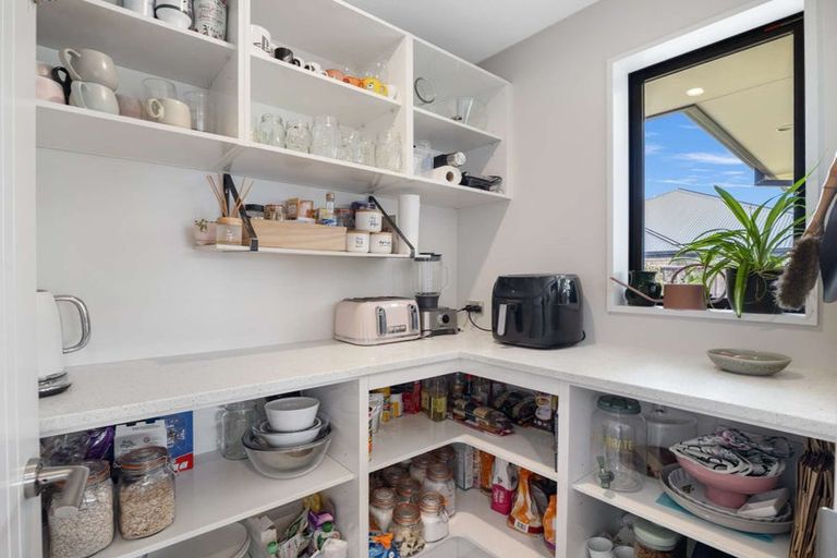 Photo of property in 4 Shillingford Boulevard, Rolleston, 7615