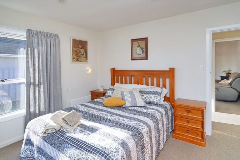 Photo of property in 6 Blankney Street, Hornby, Christchurch, 8042