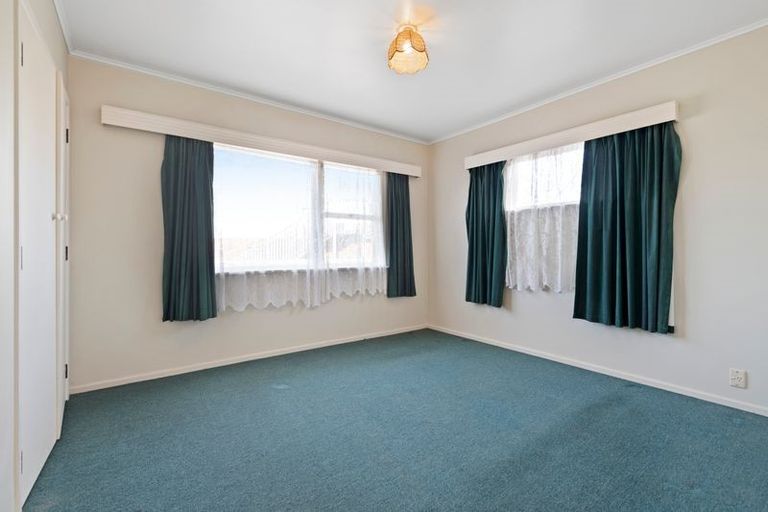 Photo of property in 14 Ronald Place, Manurewa, Auckland, 2102