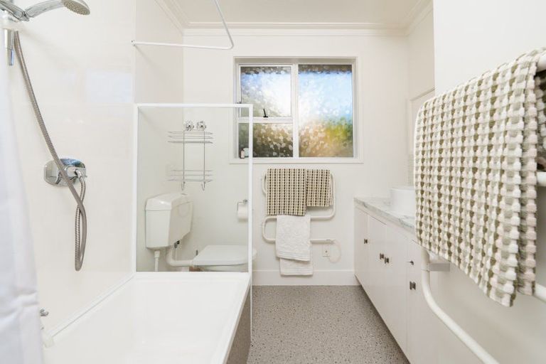 Photo of property in 43 Pioneer Crescent, Helensburgh, Dunedin, 9010