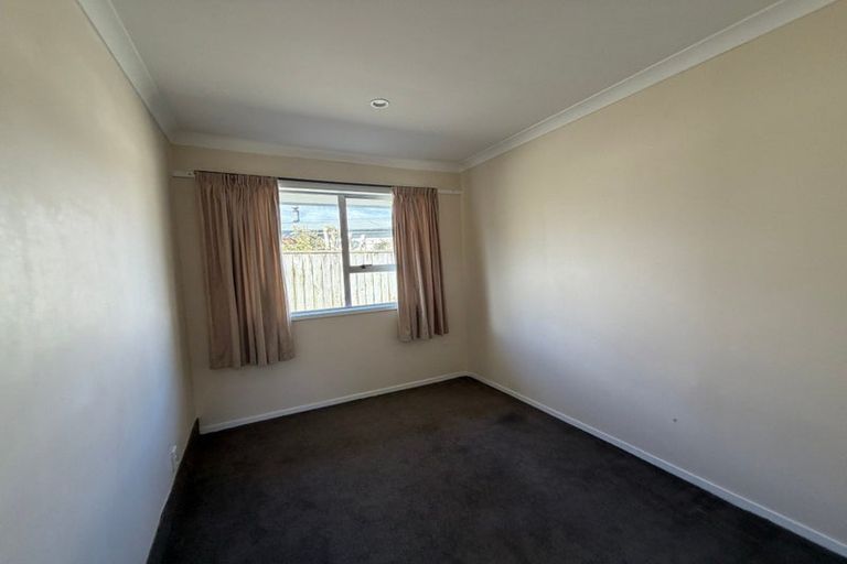 Photo of property in 318 Te Moana Road, Waikanae, 5036