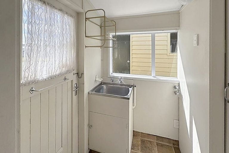 Photo of property in 60 Union Street, Foxton, 4814