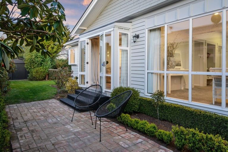 Photo of property in 4 Kenwyn Avenue, St Albans, Christchurch, 8052