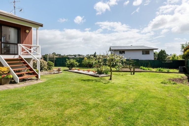 Photo of property in 4 Te Arawa Place, Welcome Bay, Tauranga, 3112