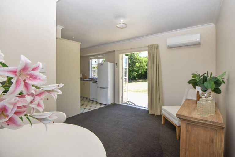 Photo of property in 15 Moreton Road, Carterton, 5713