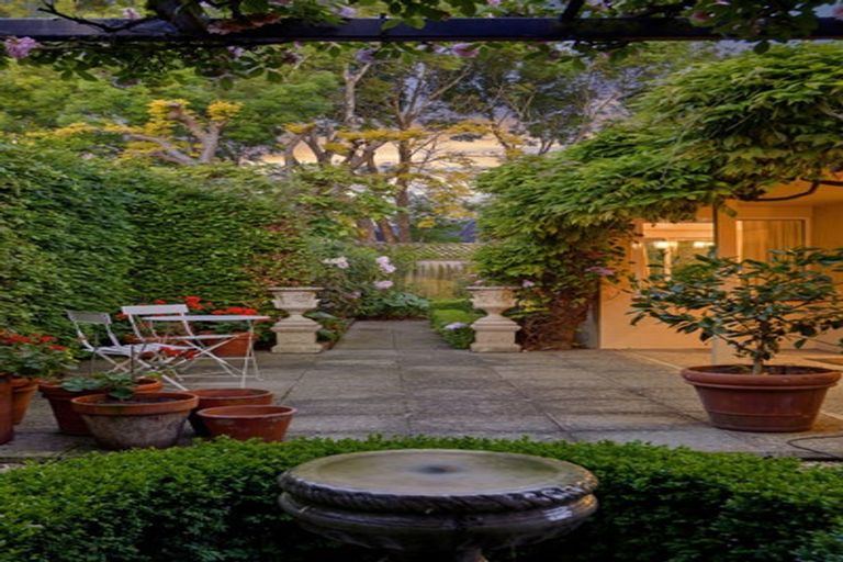 Photo of property in 2/89 Merivale Lane, Merivale, Christchurch, 8014